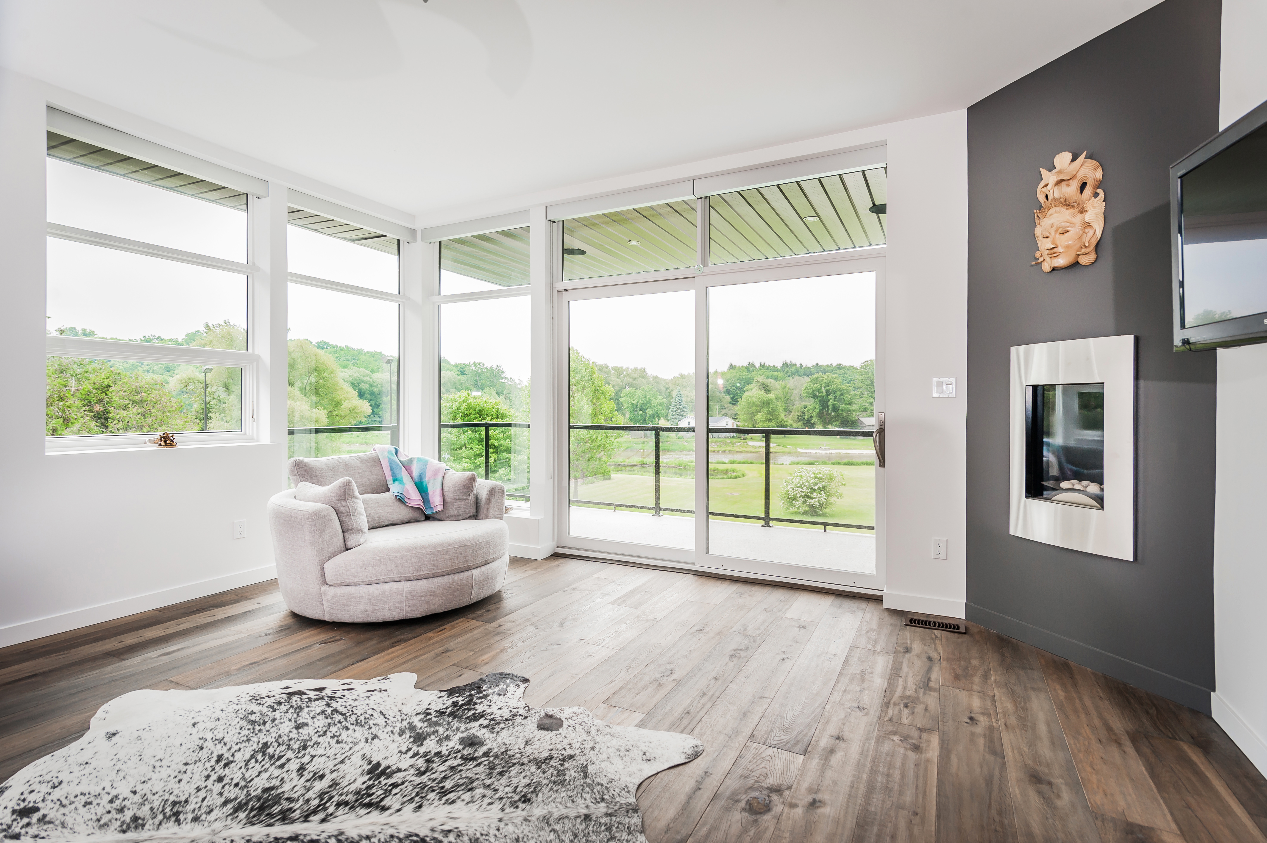 Residential Vista by LLumar window film installation in Sarasota home